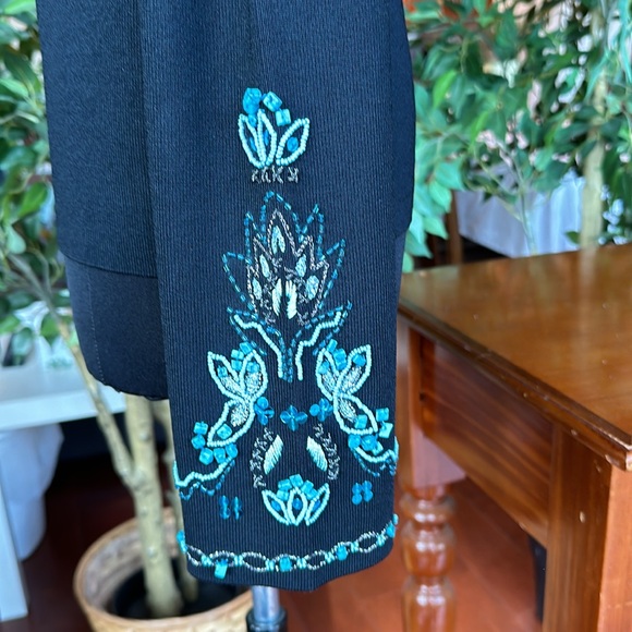 Size Large Black Boho Western Sweater Turquoise Beads and Bell Sleeves - Picture 9 of 16